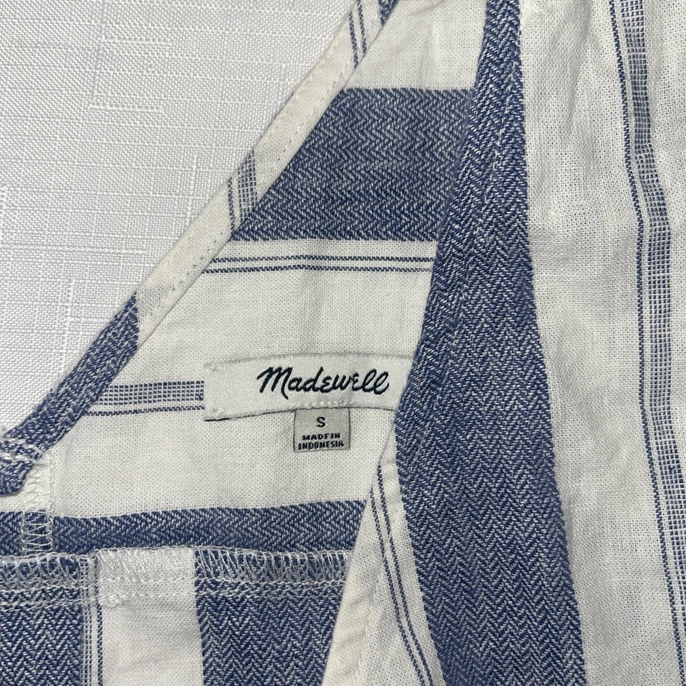 Madewell Linen-Blend Side-Tie Tank Top small
Blue and White Striped Linen Shirt - Picture 6 of 6